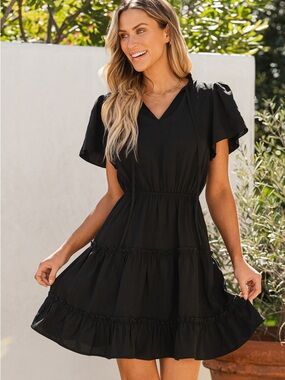 Cupshe Black Tiered V-Neck Casual Dress - Women size xl NWT